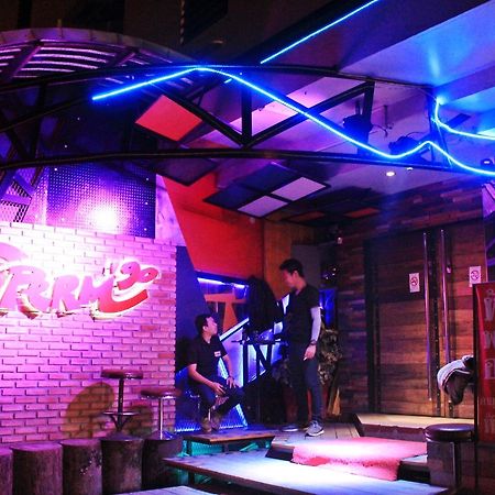 โรงแรมเรือนทิพย์ เชียงราย Ruean Tip Hotel Exterior foto
