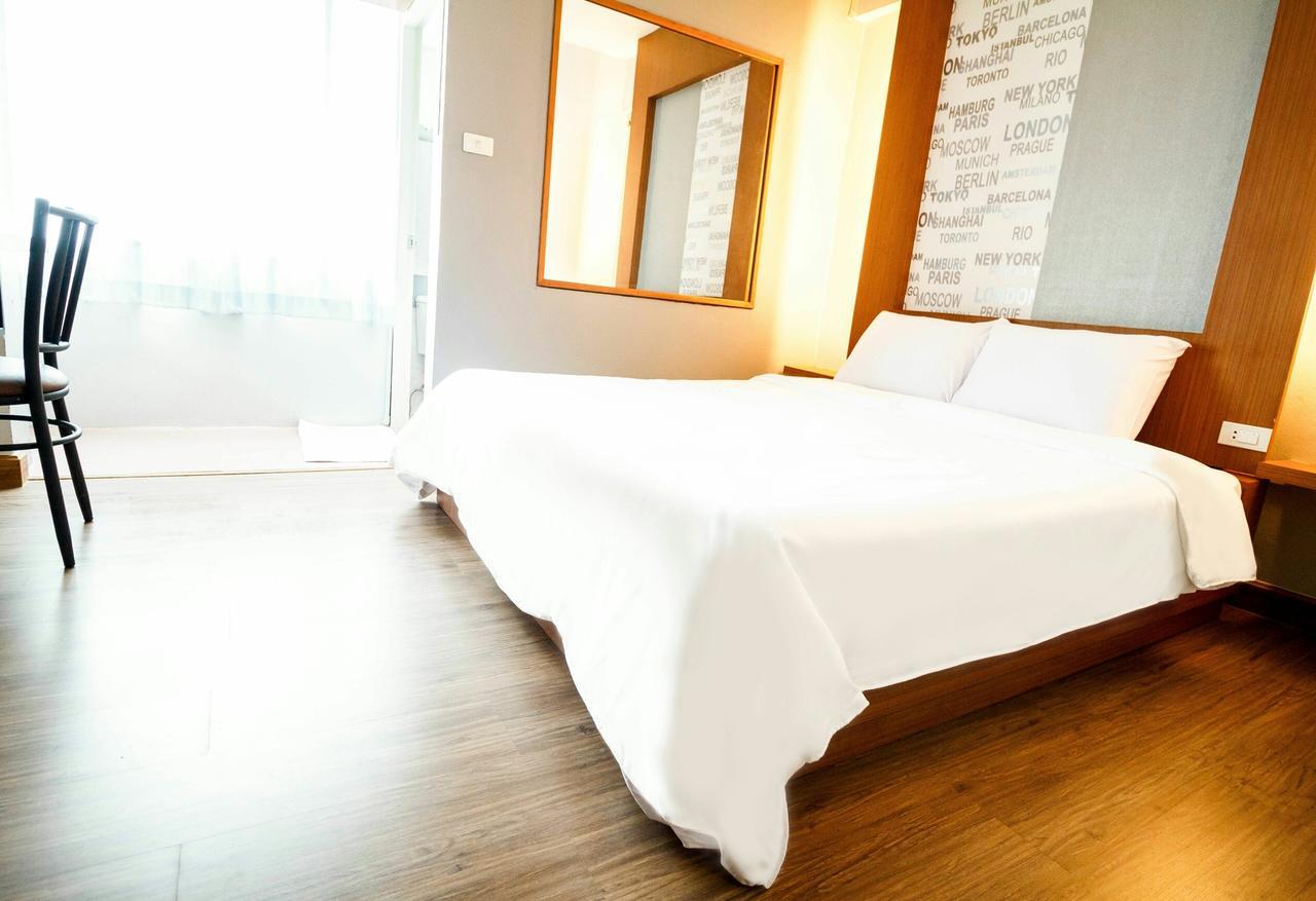 โรงแรมเรือนทิพย์ เชียงราย Ruean Tip Hotel Habitación foto